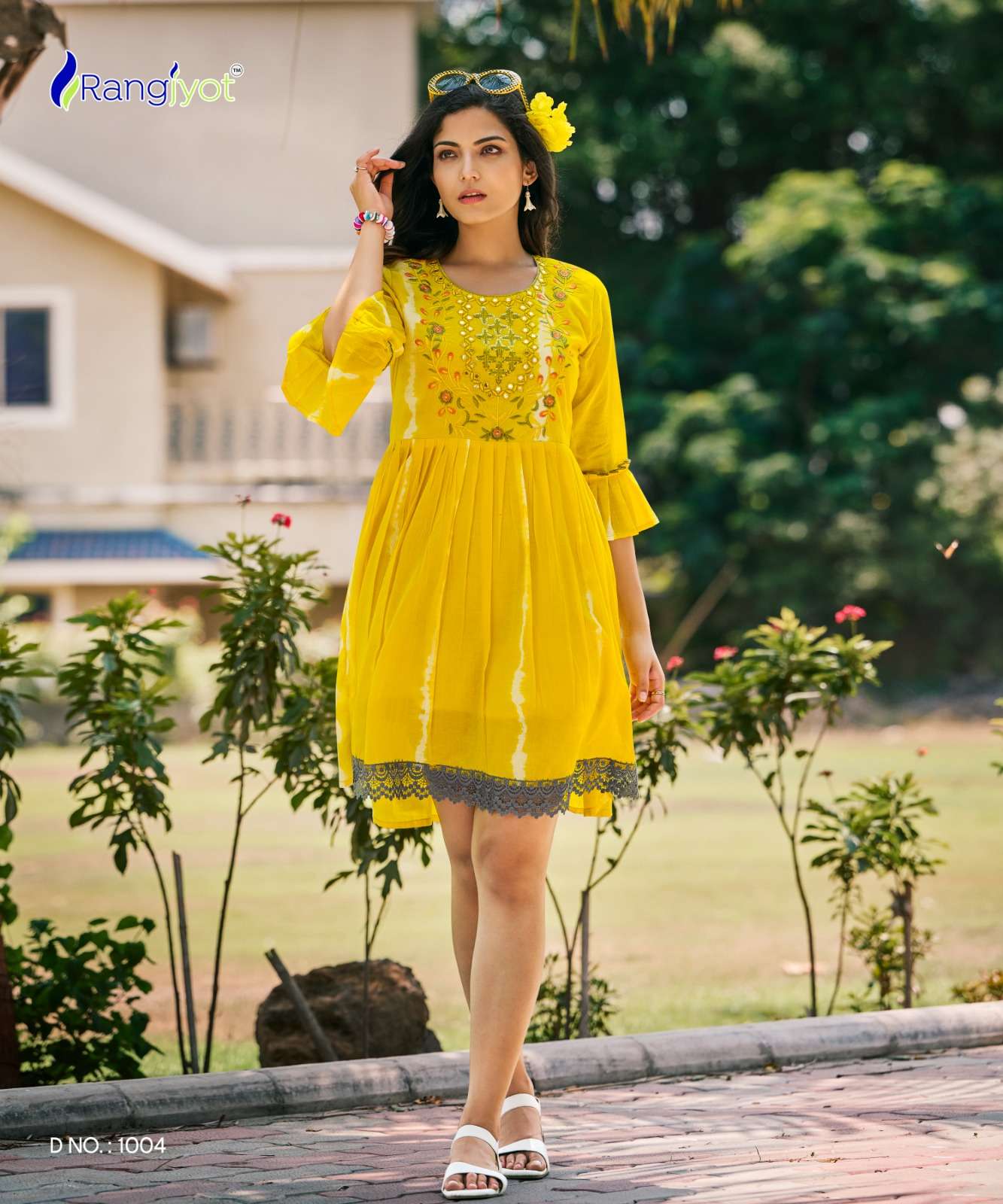 Rich Girl By Rangjyot Fashion 1001 To 1007 Series Designer Stylish Fancy Colorful Beautiful Party Wear & Ethnic Wear Collection Cotton Mal Kurtis At Wholesale Price