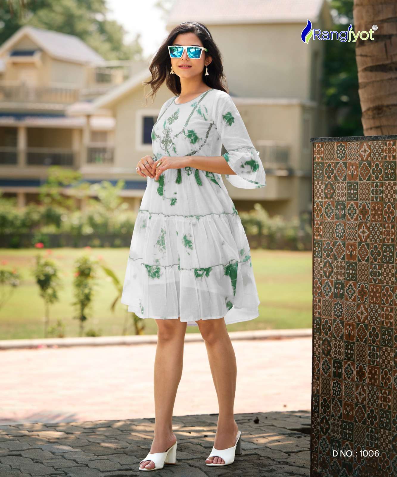 Rich Girl By Rangjyot Fashion 1001 To 1007 Series Designer Stylish Fancy Colorful Beautiful Party Wear & Ethnic Wear Collection Cotton Mal Kurtis At Wholesale Price