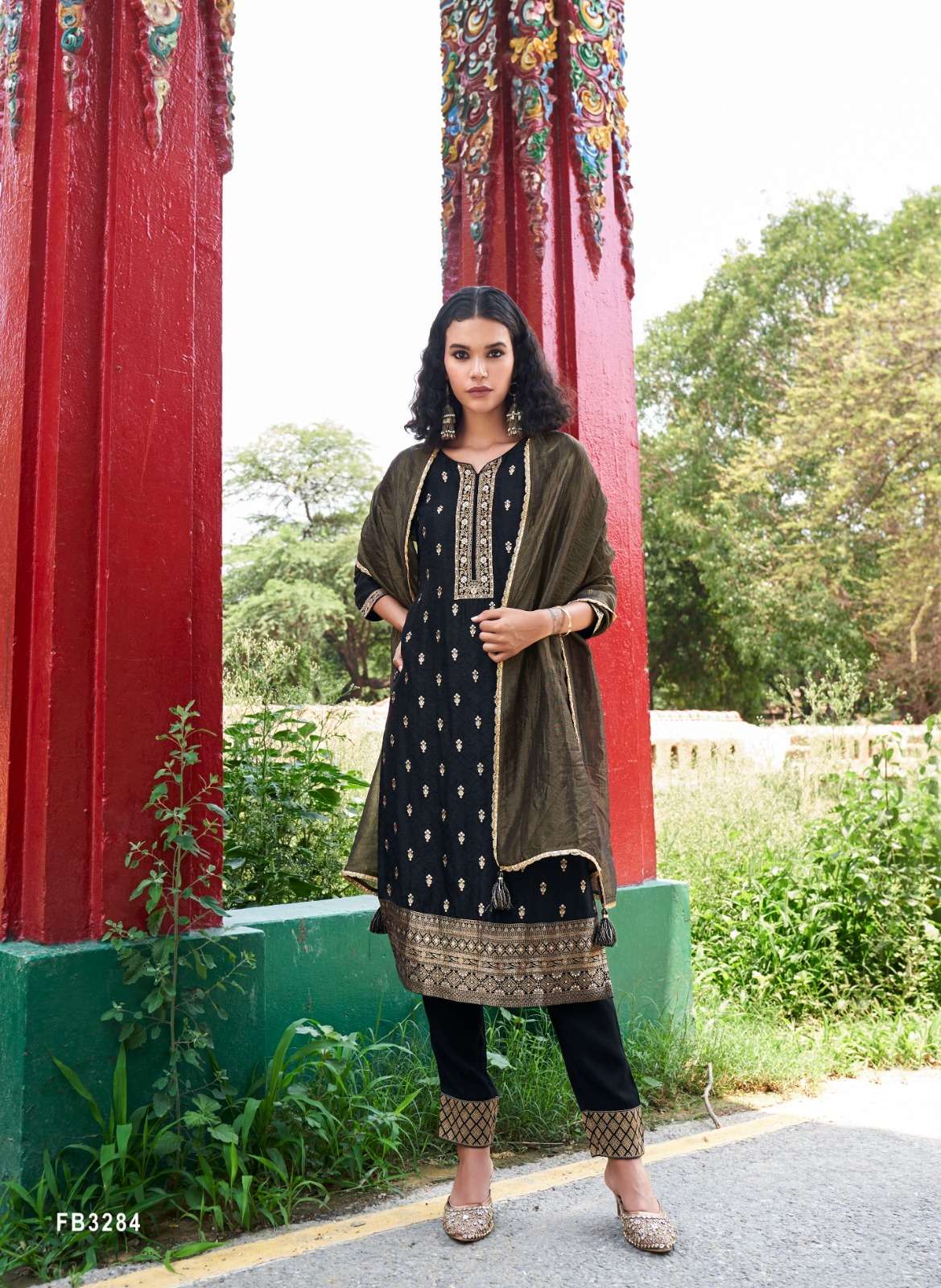 Afreen By Four Buttons 3281 To 3286 Series Beautiful Festive Suits Colorful Stylish Fancy Casual Wear & Ethnic Wear Pure Dola Silk Dresses At Wholesale Price
