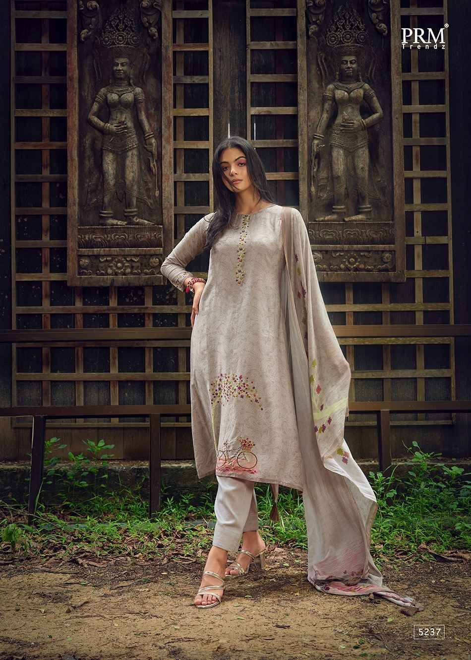 Aaghosh By Prm Trendz 5236 To 5241 Series Beautiful Stylish Festive Suits Fancy Colorful Casual Wear & Ethnic Wear & Ready To Wear Pure Muslin Silk Digital Print Dresses At Wholesale Price