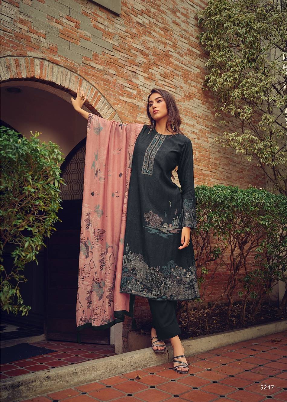 Dastaar By Prm Trendz 5242 To 5249 Series Beautiful Stylish Festive Suits Fancy Colorful Casual Wear & Ethnic Wear & Ready To Wear Pure Muslin Silk Digital Print Dresses At Wholesale Price