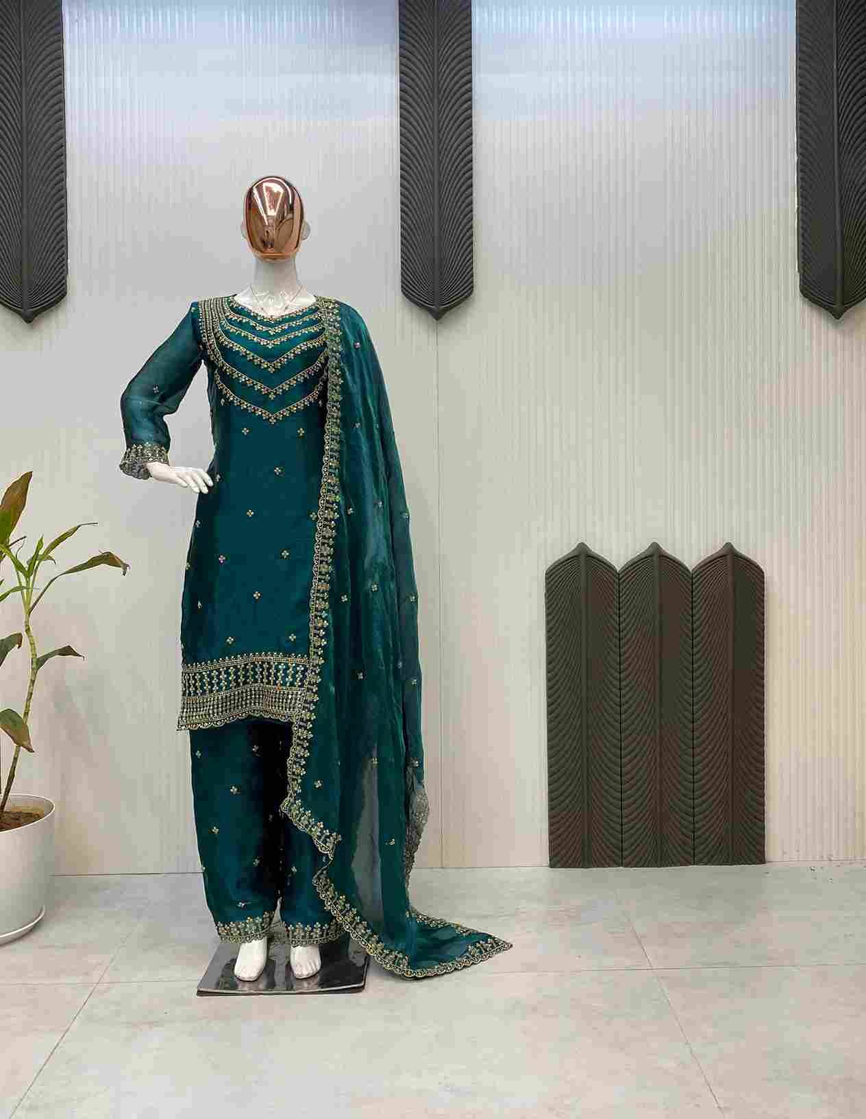Le-1942 By Fashid Wholesale 01 To 04 Series Beautiful Festive Suits Colorful Stylish Fancy Casual Wear & Ethnic Wear Fendi Silk Dresses At Wholesale Price