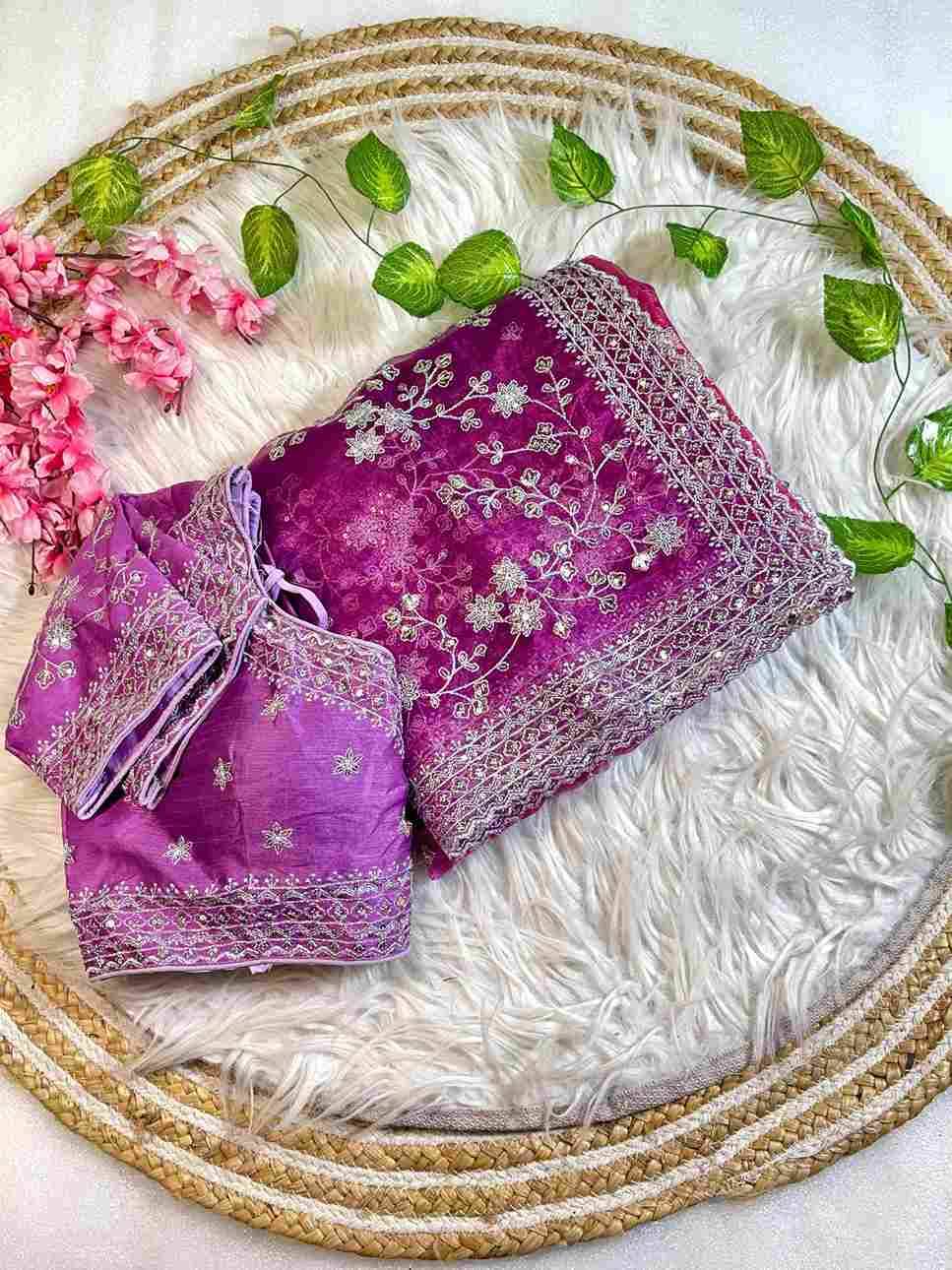 Vd-Aanchal By Fashid Wholesale Indian Traditional Wear Collection Beautiful Stylish Fancy Colorful Party Wear & Occasional Wear Pure Soft Organza Silk Sarees At Wholesale Price