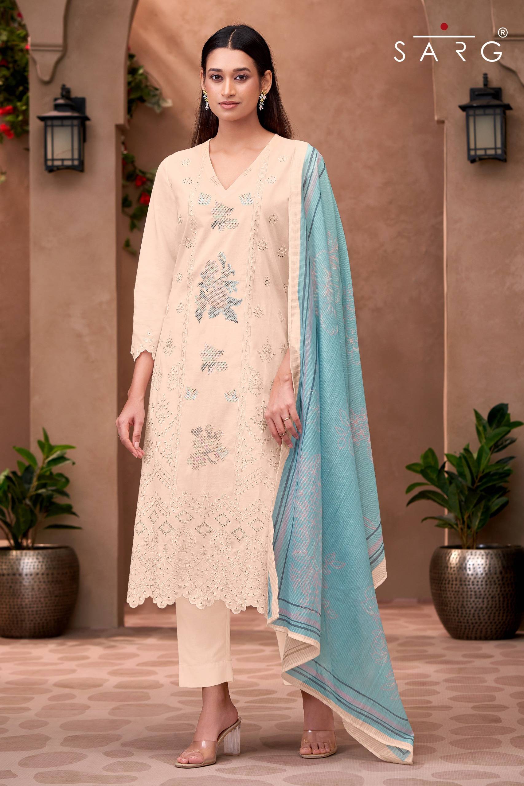 Nargish By Sarg Beautiful Stylish Festive Suits Fancy Colorful Casual Wear & Ethnic Wear & Ready To Wear Cotton Lawn Digital Print Dresses At Wholesale Price