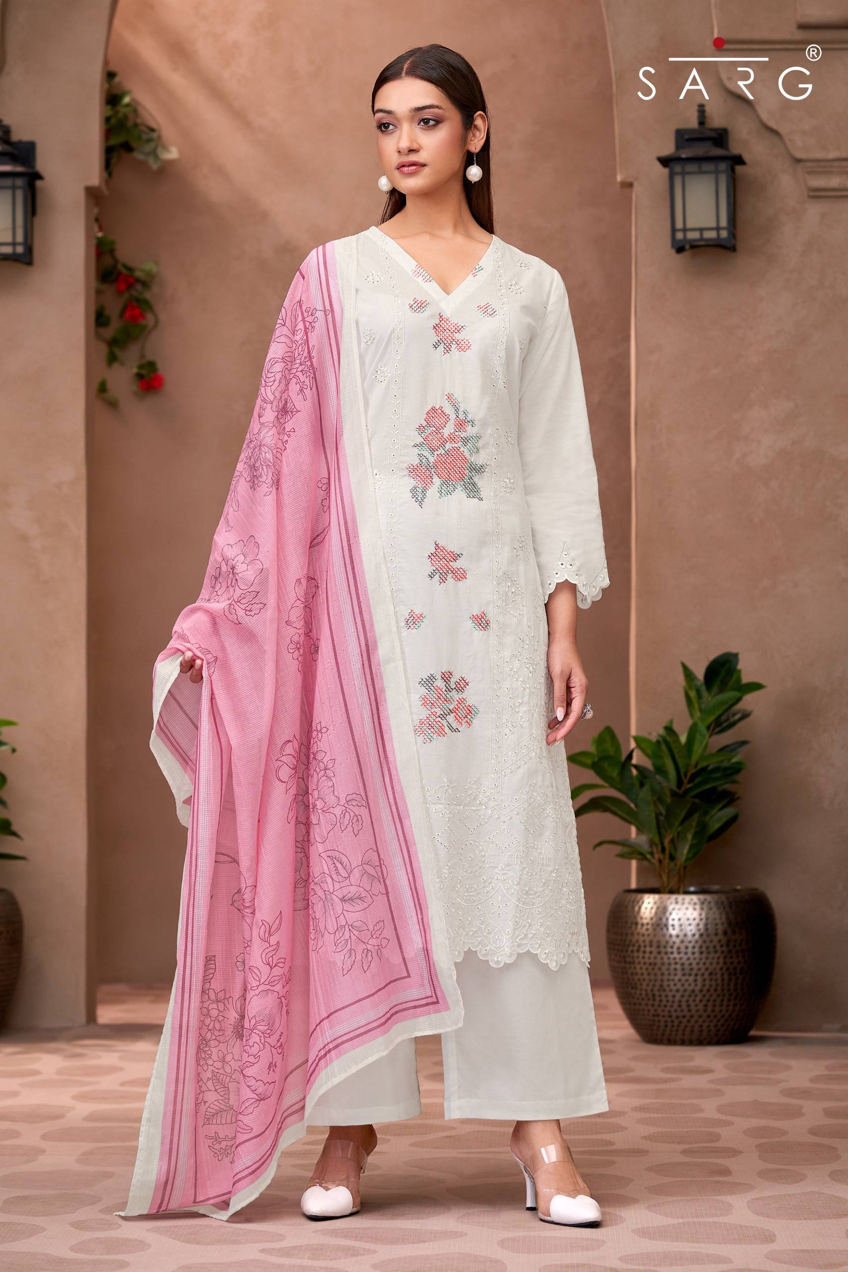 Nargish By Sarg Beautiful Stylish Festive Suits Fancy Colorful Casual Wear & Ethnic Wear & Ready To Wear Cotton Lawn Digital Print Dresses At Wholesale Price