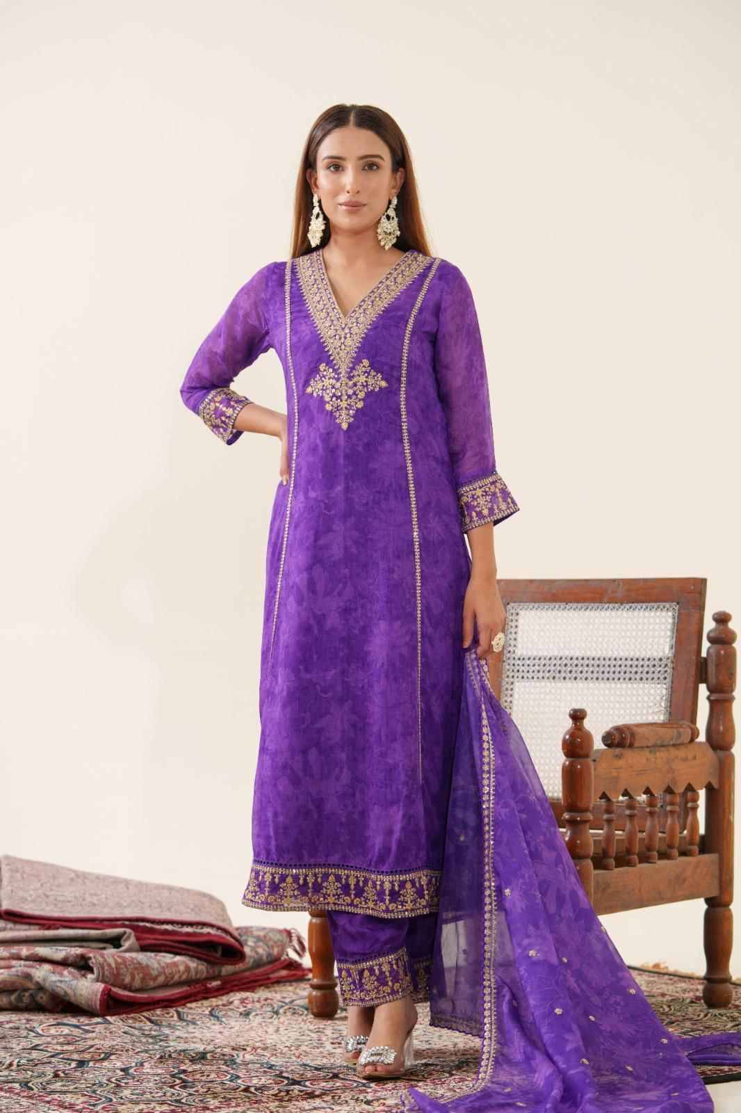 Apanra By Fashid Wholesale 01 To 04 Series Beautiful Festive Suits Colorful Stylish Fancy Casual Wear & Ethnic Wear Organza Dresses At Wholesale Price