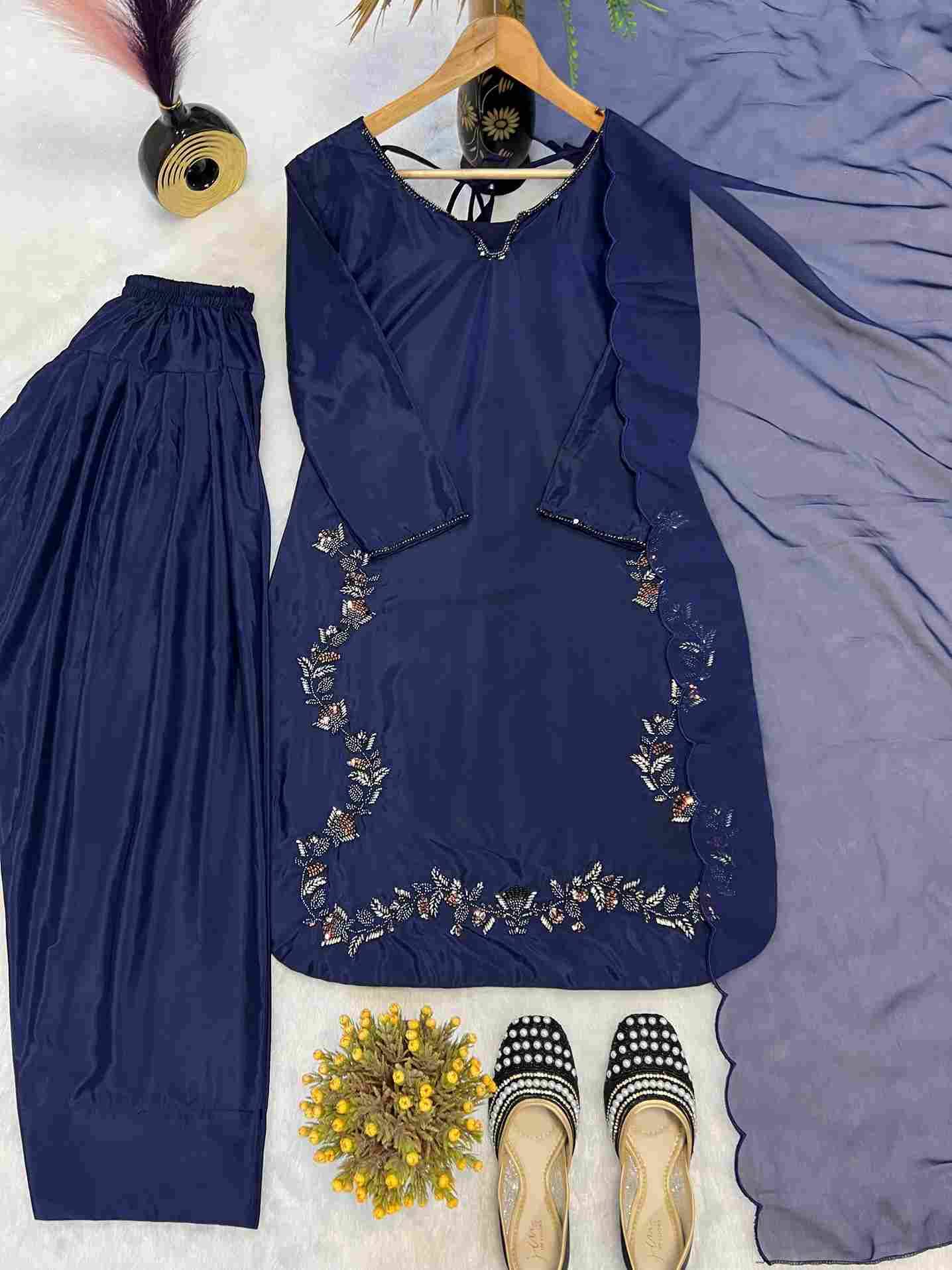 Sf-1043 By Fashid Wholesale 01 To 03 Series Beautiful Suits Colorful Stylish Fancy Casual Wear & Ethnic Wear Heavy Natural Crepe Silk Dresses At Wholesale Price