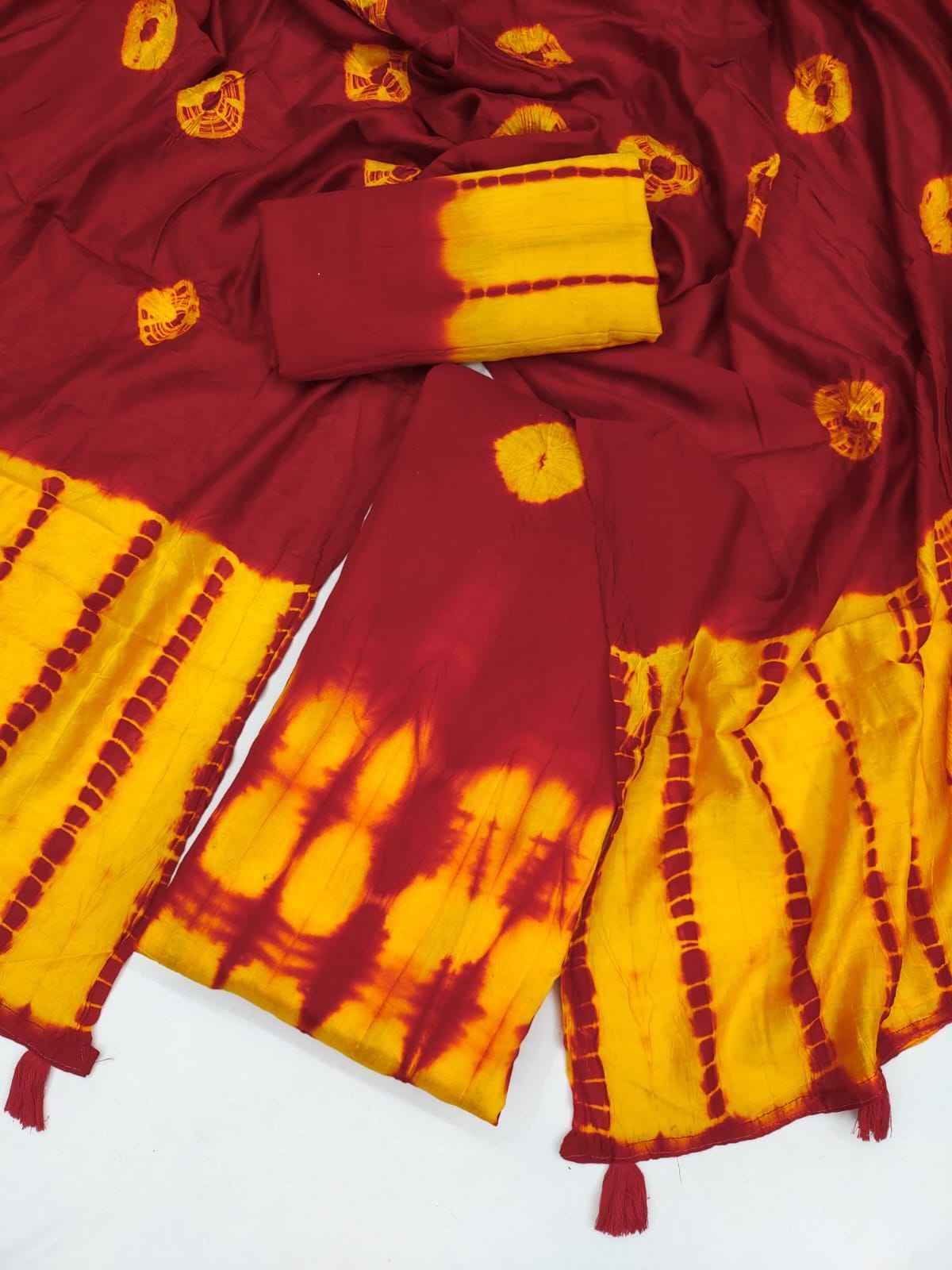 Srr-106 By Fashid Wholesale 01 To 04 Series Beautiful Stylish Festive Suits Fancy Colorful Casual Wear & Ethnic Wear & Ready To Wear Chanderi Cotton Dresses At Wholesale Price
