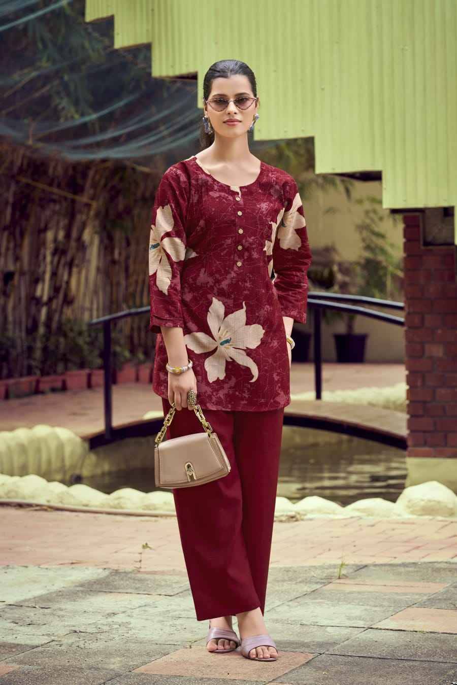 Honey By Ossm 1001 To 1006 Series Designer Stylish Fancy Colorful Beautiful Party Wear & Ethnic Wear Collection Vetican Co-Ord At Wholesale Price