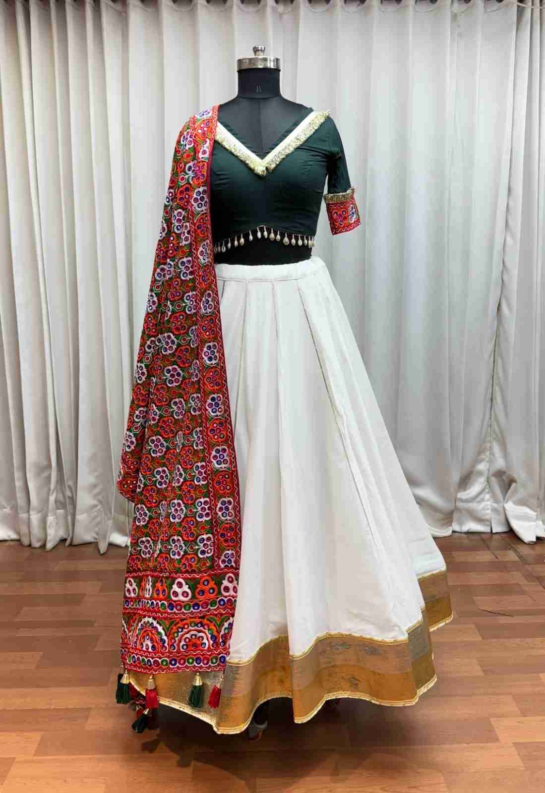 Raas Vol-26 By Shubhkala 11071 To 11075 Series Navratri Wear Collection Beautiful Stylish Colorful Fancy Party Wear & Occasional Wear Viscose Cotton/Silk Lehengas At Wholesale Price