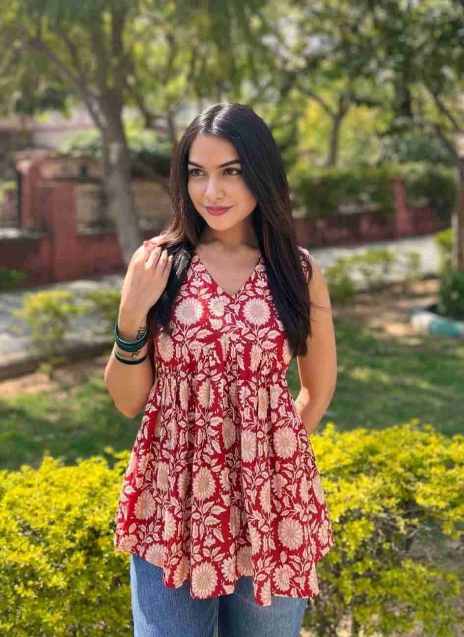 Offira By Kaamiri 01 To 14 Series Designer Stylish Fancy Colorful Beautiful Party Wear & Ethnic Wear Collection Heavy Rayon Kurtis At Wholesale Price